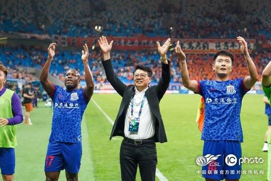 久久久黄色片